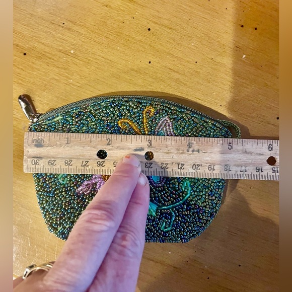 Lady Jade Designs beaded butterfly and flower coin purse. EUC. - Picture 4 of 8